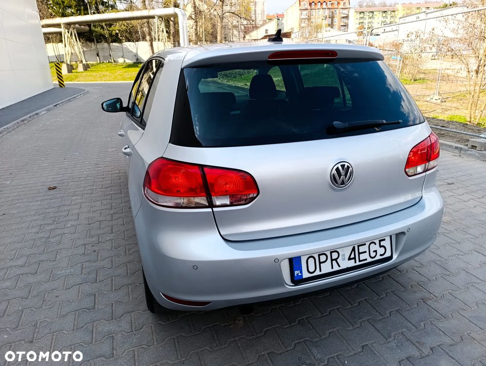 Volkswagen Golf 1.6 TDI DPF BlueMotion Technology MATCH - 25