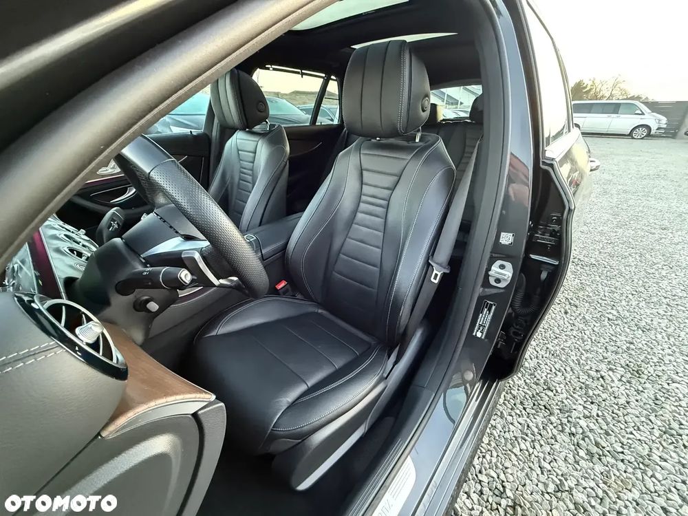 Mercedes-Benz Klasa E 300 de PHEV 4-Matic AMG 9G-Tronic - 29