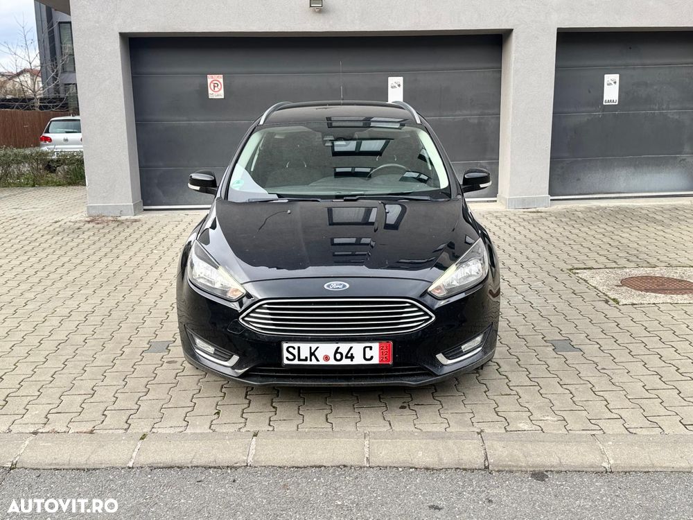 Ford Focus Turnier 1.5 TDCi DPF Start-Stopp-System Aut. Titanium - 1