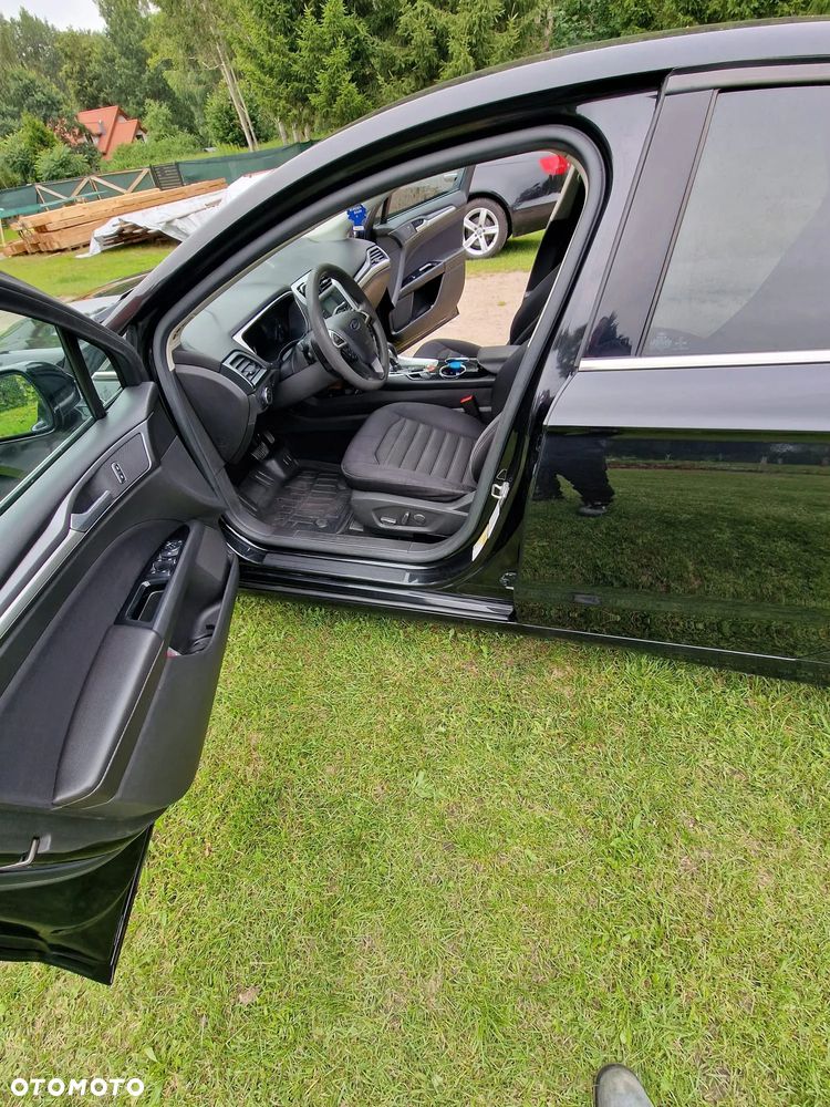 Ford Fusion - 6