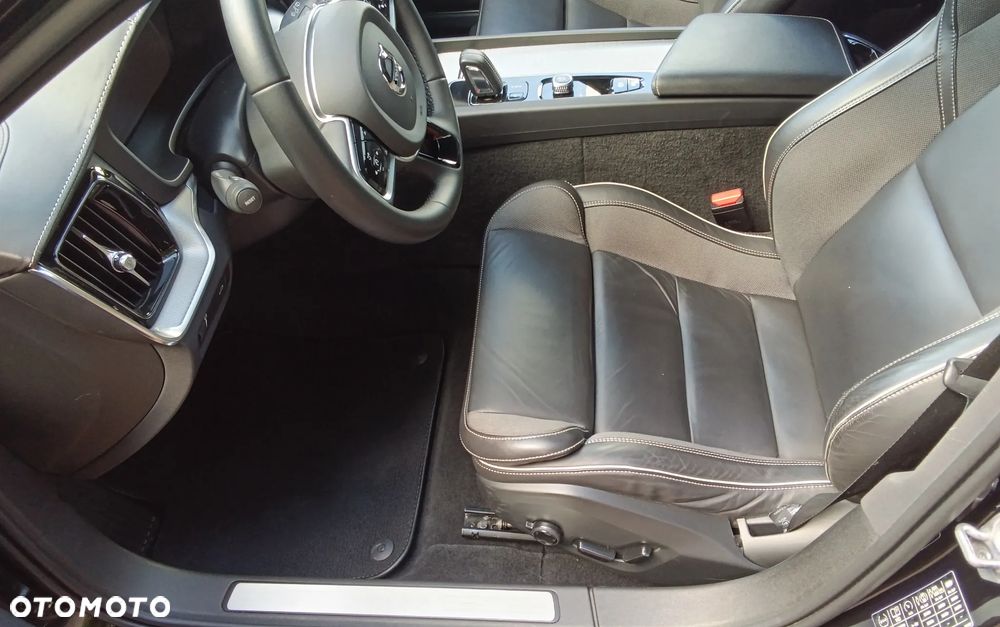 Volvo V60 B5 B R-Design - 27