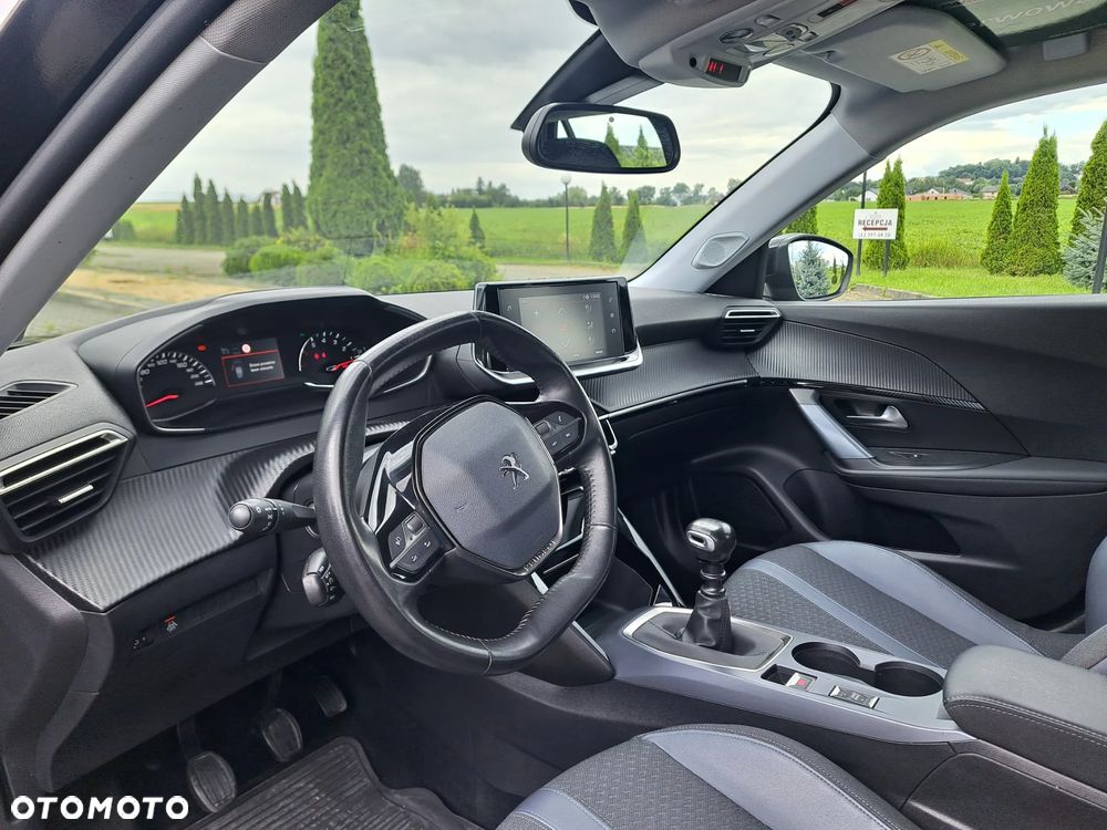 Peugeot 2008 1.2 Pure Tech GPF Active S&S - 11