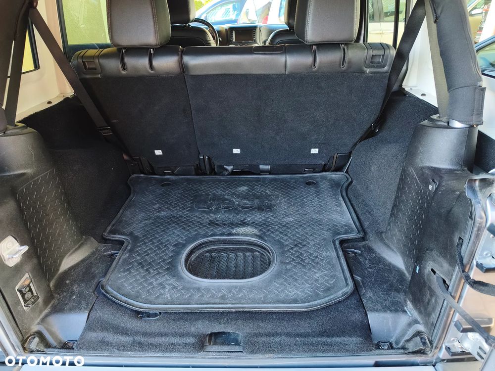 Jeep Wrangler Unlimited 3.6 Automatik Sahara - 5