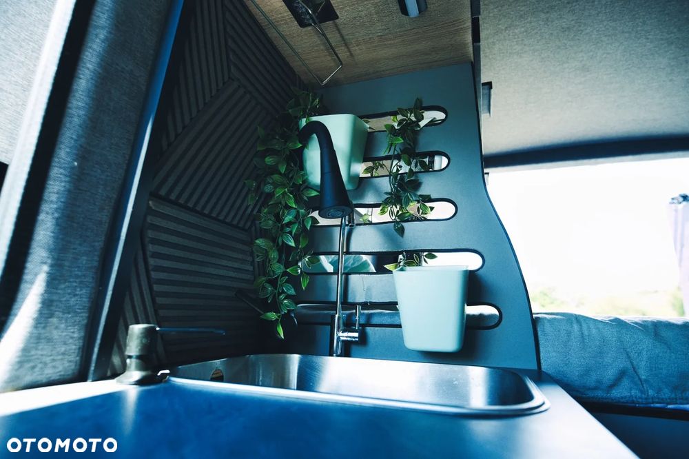 Volkswagen Crafter - 27
