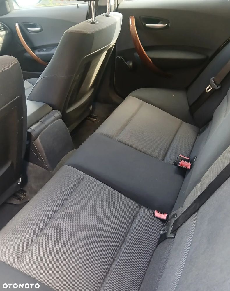 BMW Seria 1 116i - 13