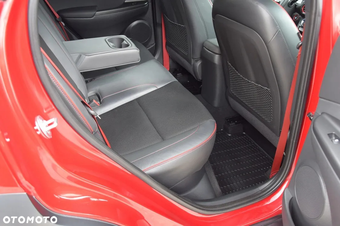 Hyundai Kona 1.6 T-GDI Premium 4WD DCT - 11