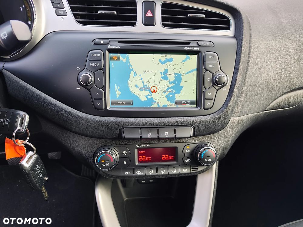 Kia Ceed - 11