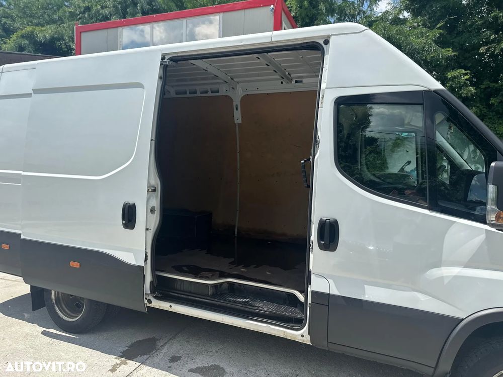 Iveco Massif - 6