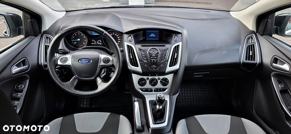 Ford Focus 1.6 EcoBoost Titanium - 5