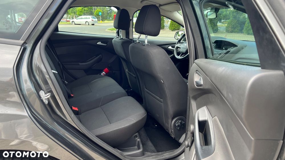 Ford Focus 1.6 Trend - 8