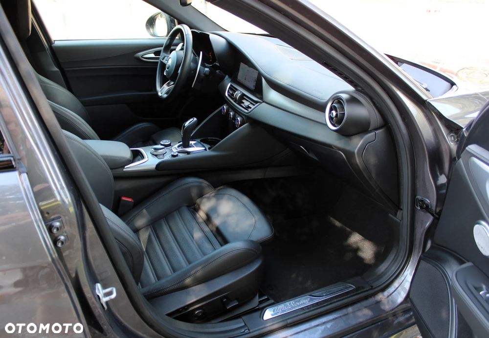Alfa Romeo Giulia 2.0 Turbo Veloce Q4 - 19