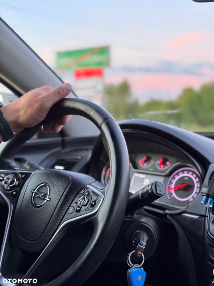Opel Insignia - 37