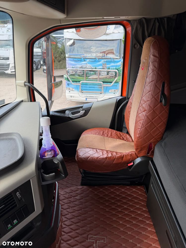 Volvo FH 500 / 3 SZTUKI / HYDRAULIKA + 2 ZBIORNIKI PALIWOWE / GLOBETROTTER / EURO 6 / LODÓWKA / DŁUGA RAMA / DOSTĘPNE 3 SZTUKI !! - 34