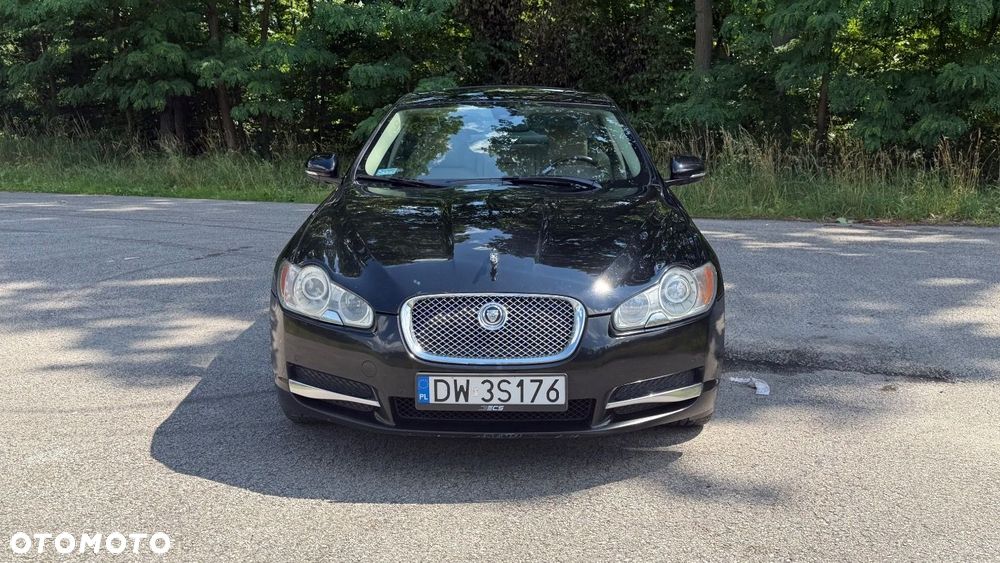 Jaguar XF - 5
