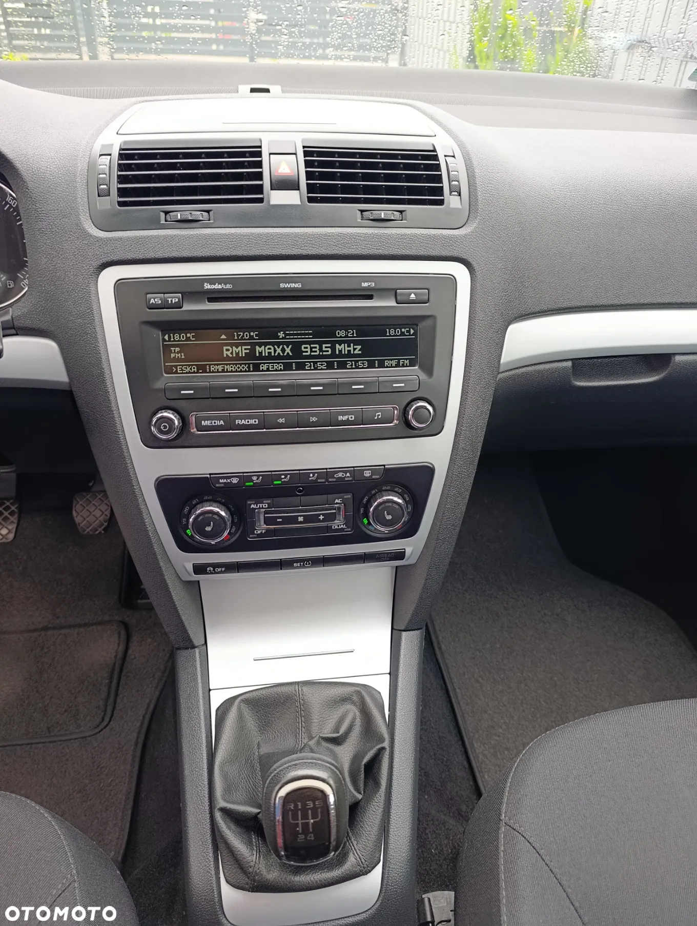 Skoda Octavia 1.6 Family - 27