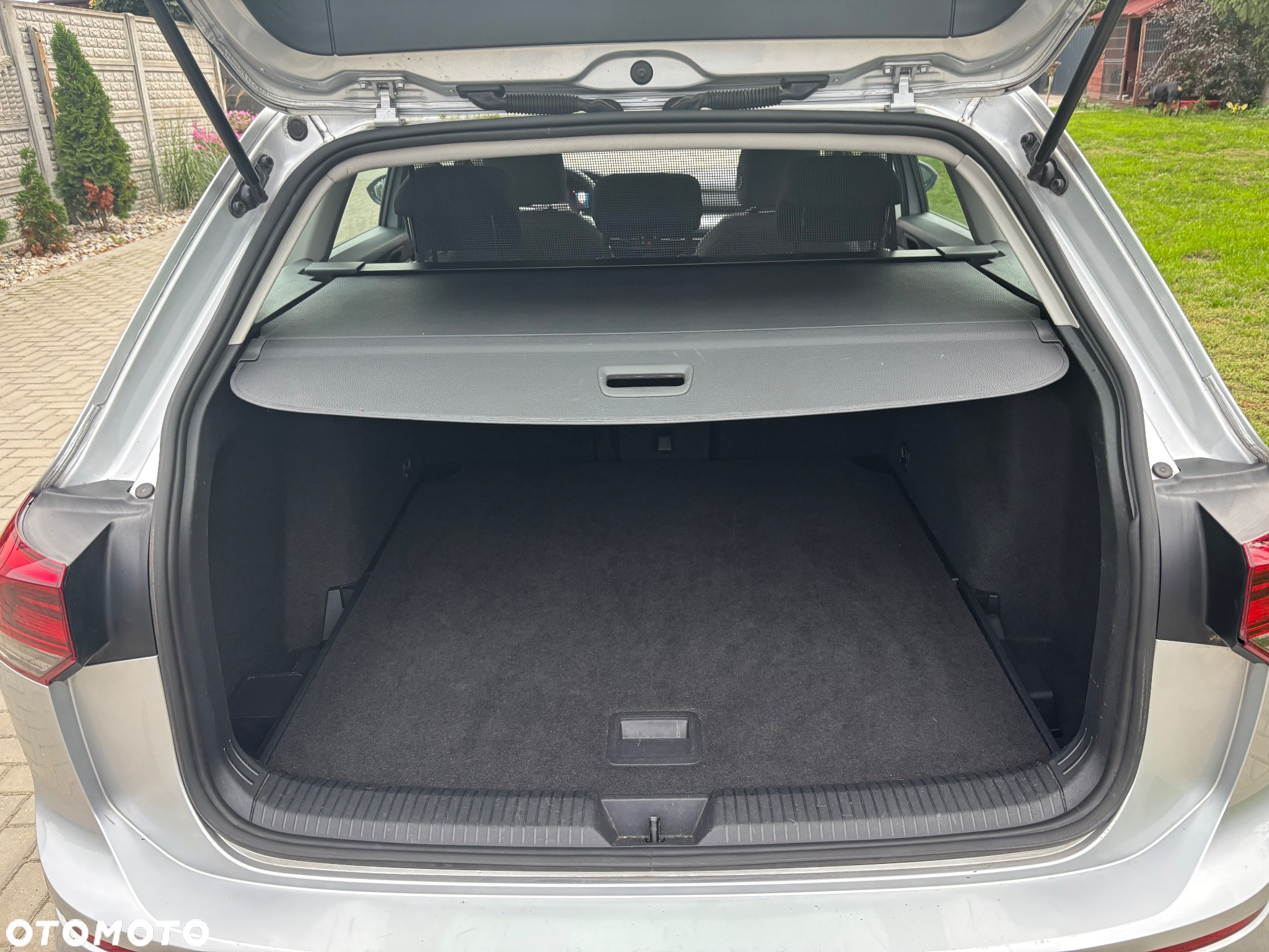 Volkswagen Golf 2.0 TDI SCR Life - 12