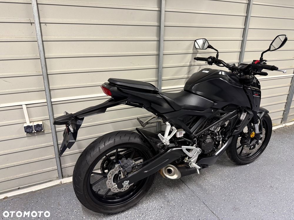 Honda CB - 3