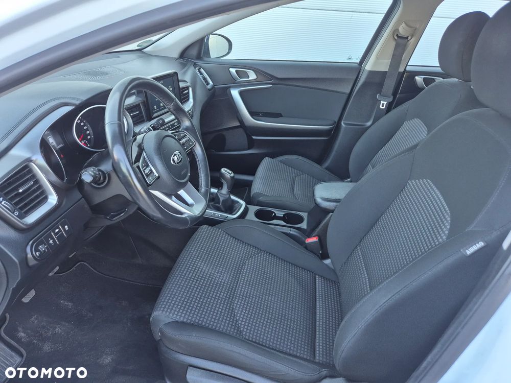 Kia Ceed 1.4 L Business Line - 15