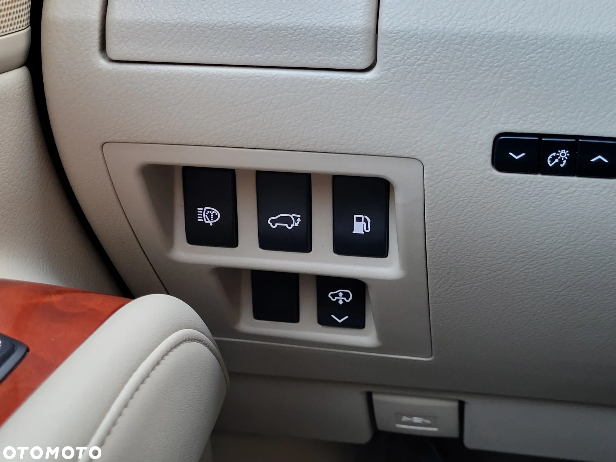 Lexus RX - 11