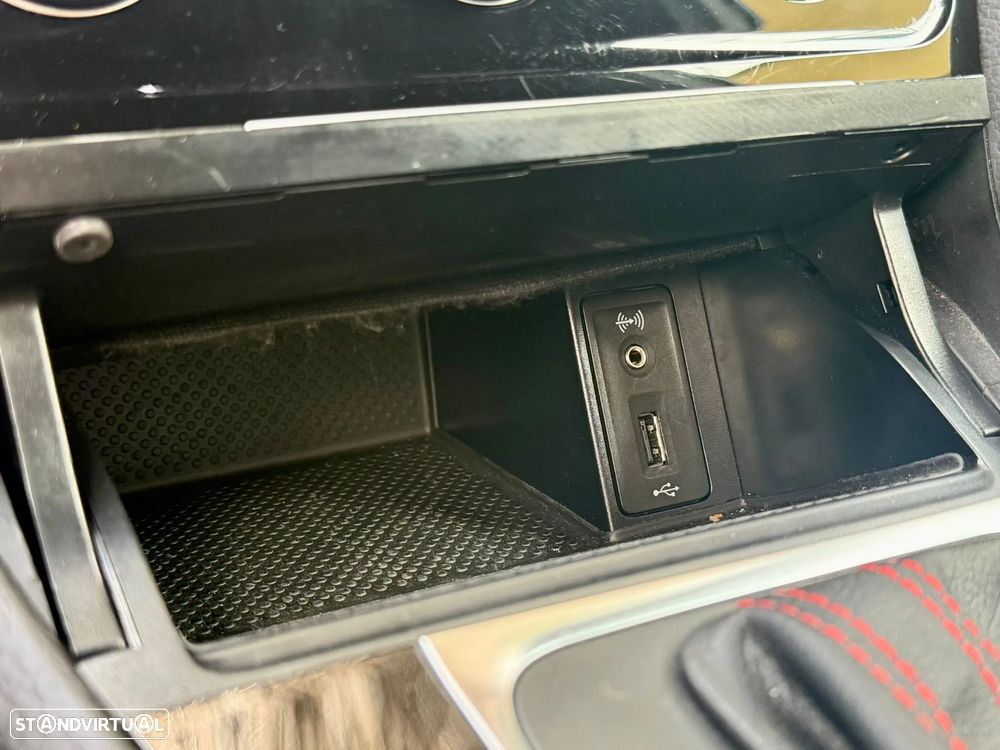 VW Golf GTI (BlueMotion ) DSG - 33