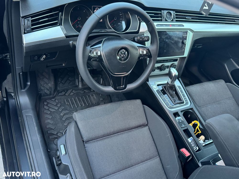 Volkswagen Passat - 13