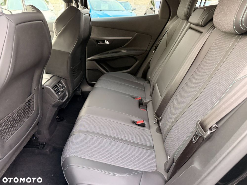 Peugeot 3008 1.5 BlueHDi Allure S&S EAT8 - 31