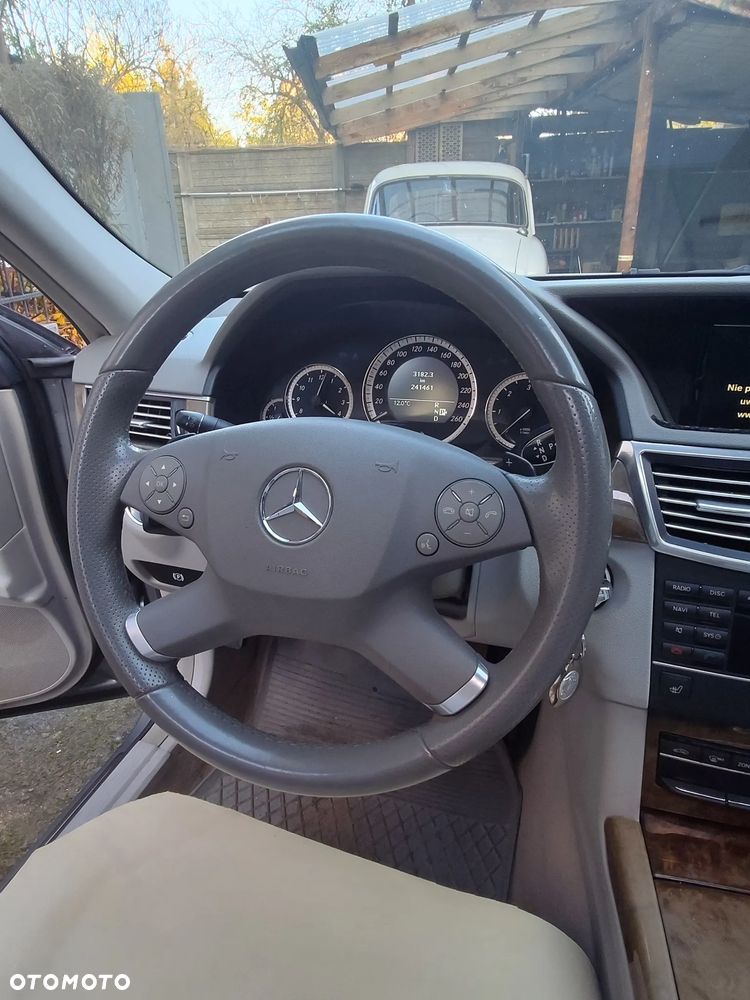 Mercedes-Benz Klasa E - 11