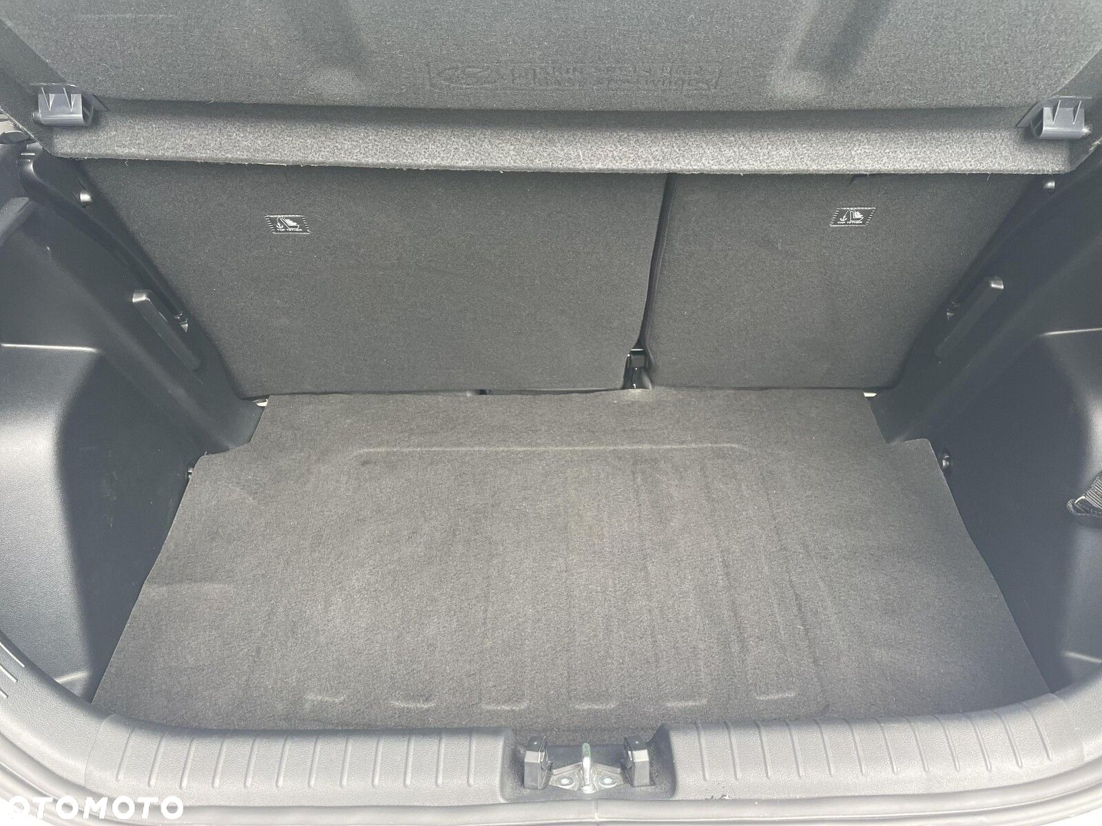 Hyundai i20 - 18