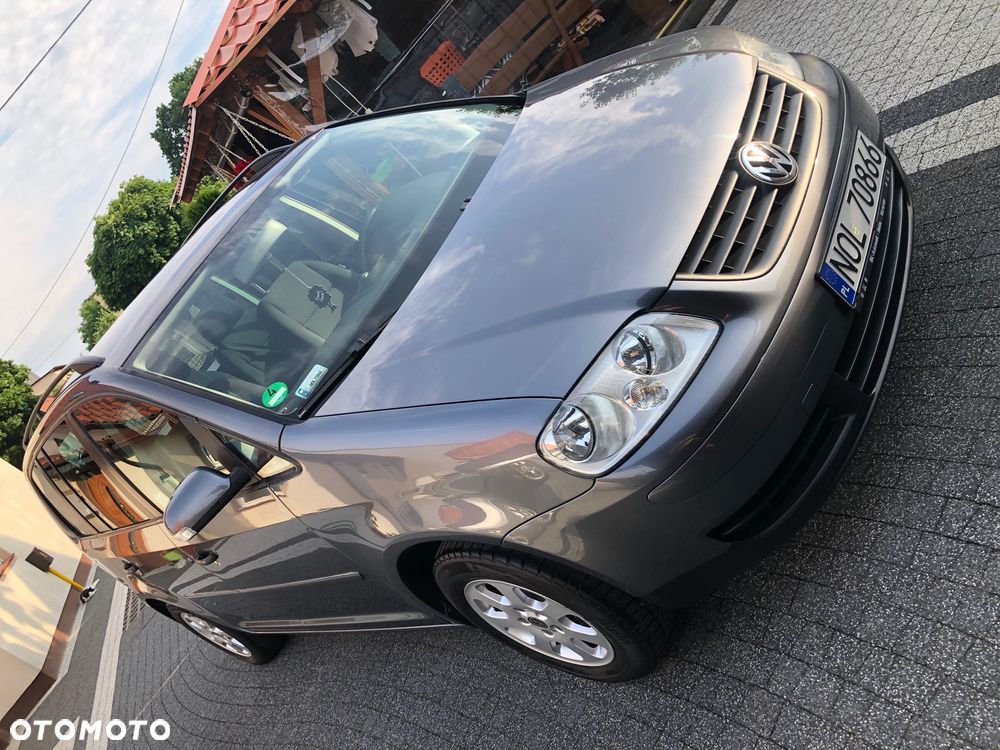 Volkswagen Touran 1.9 TDI DPF Conceptline - 2