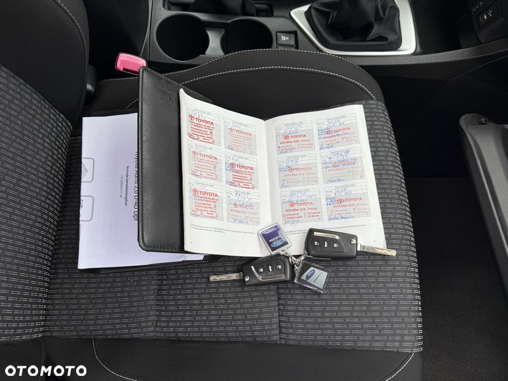 Toyota Auris 2.0 D-4D Prestige - 17