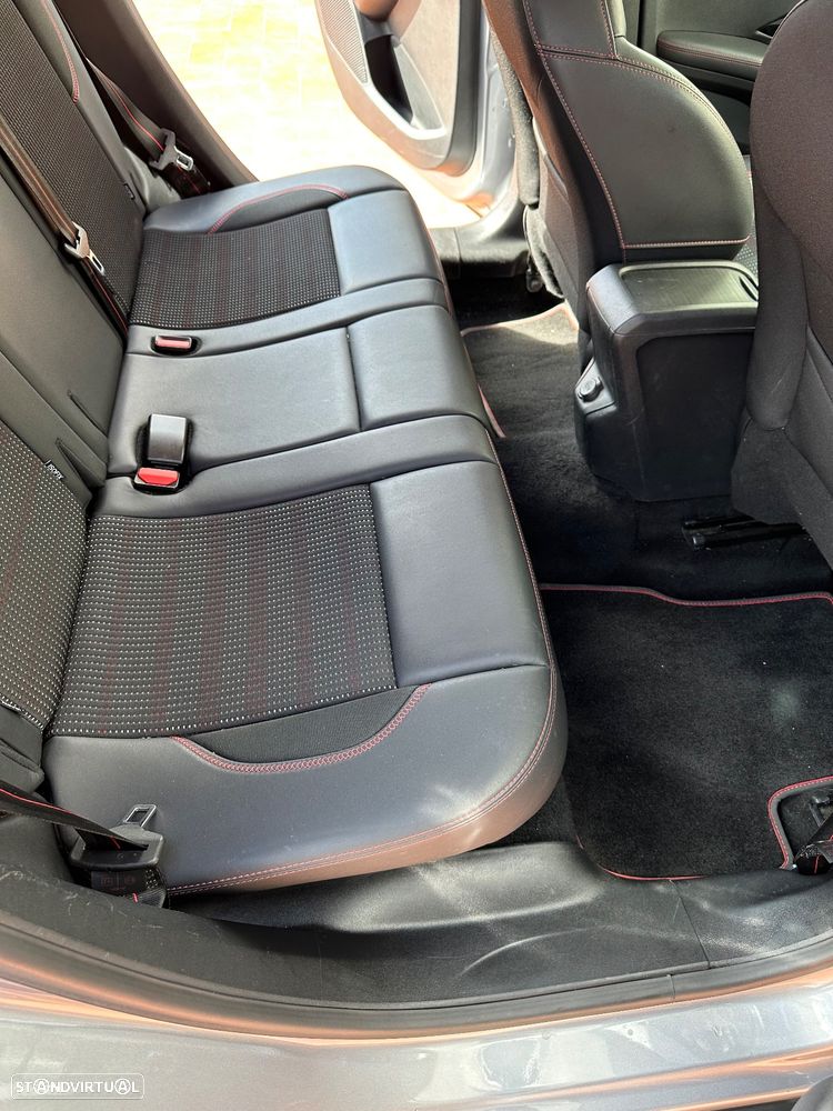 Peugeot 2008 1.6 BlueHDi GT Line - 9