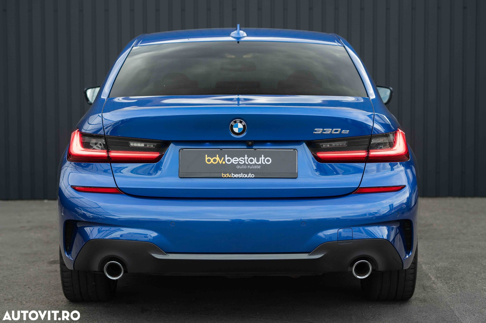 BMW Seria 3 330e Aut. M Sport - 10