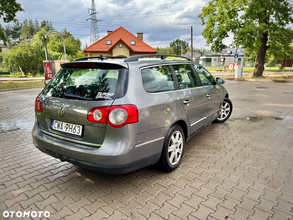 Volkswagen Passat 2.0 TDI Comfortline - 6