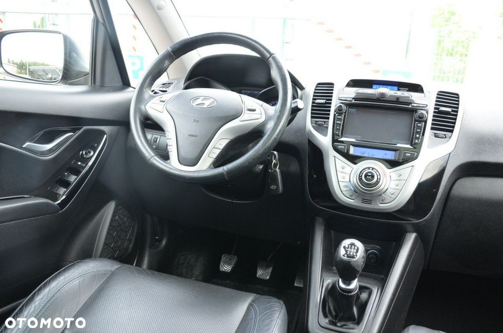 Hyundai ix20 - 32