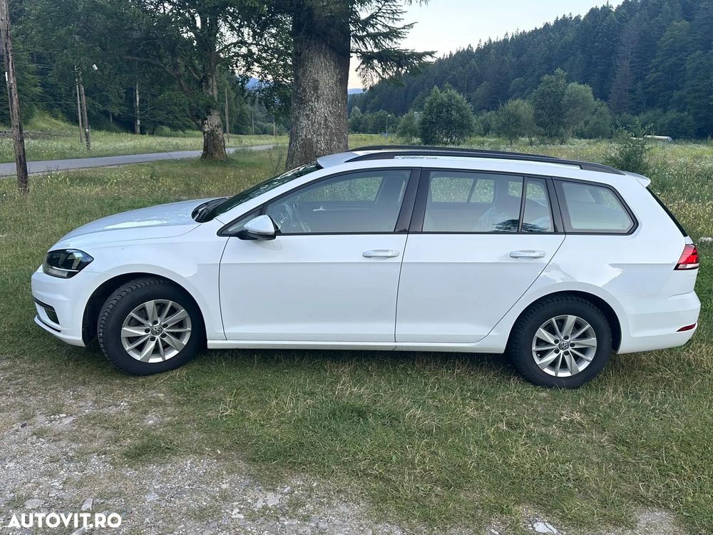 Volkswagen Golf - 5