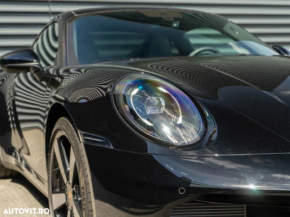 Porsche 911 Carrera PDK - 6