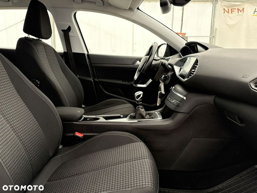 Peugeot 308 - 22