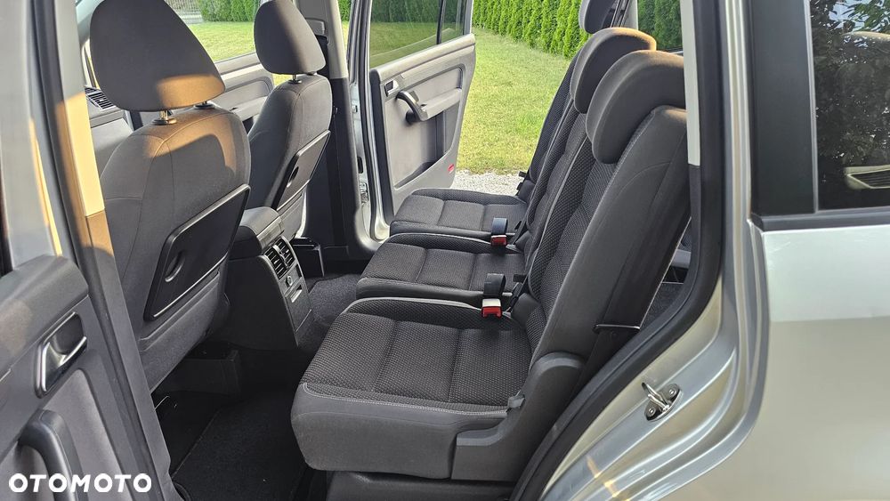 Volkswagen Touran 1.4 TSI Comfortline - 11