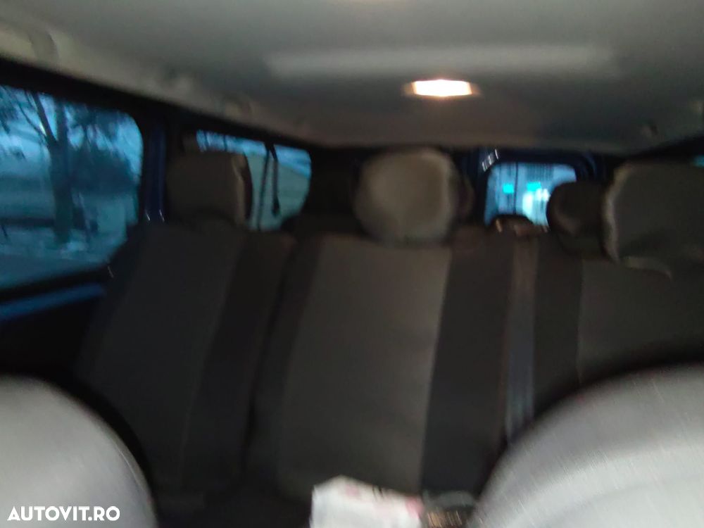Opel Vivaro - 8