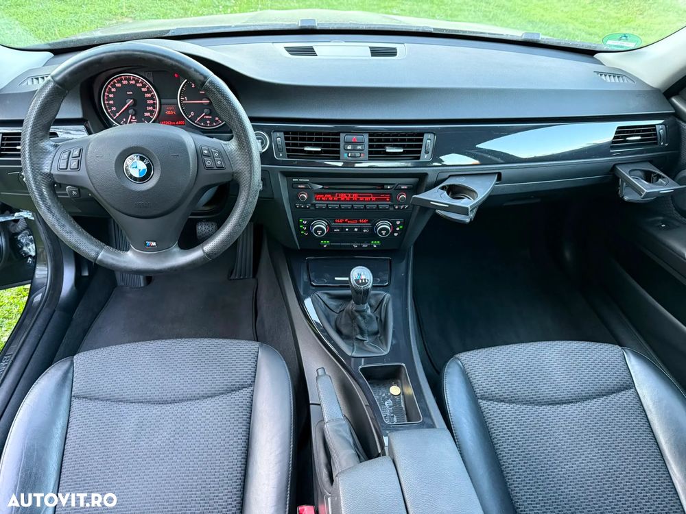 BMW Seria 3 320d xDrive DPF - 11