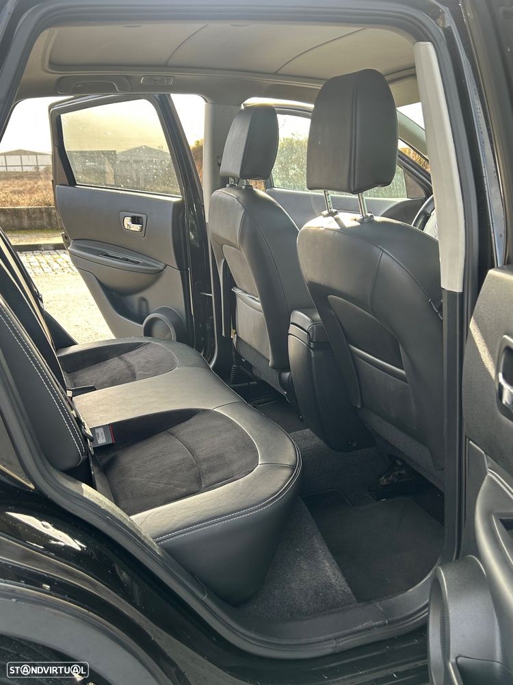 Nissan Qashqai 1.6 dCi Tekna Premium 17 Pele S P.Preta - 14