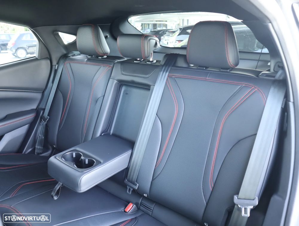 Ford Mustang Mach-E AWD PREMIUM - 24