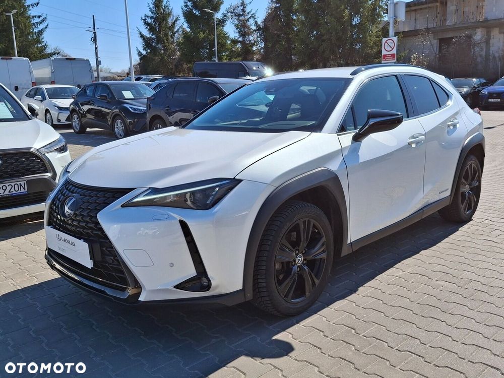 Lexus UX - 9