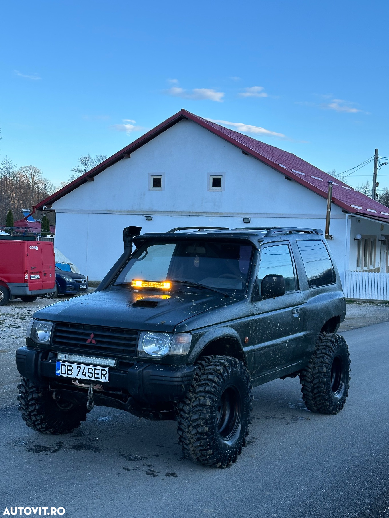 Mitsubishi Pajero Metal Top 2.5 TD GL - 8