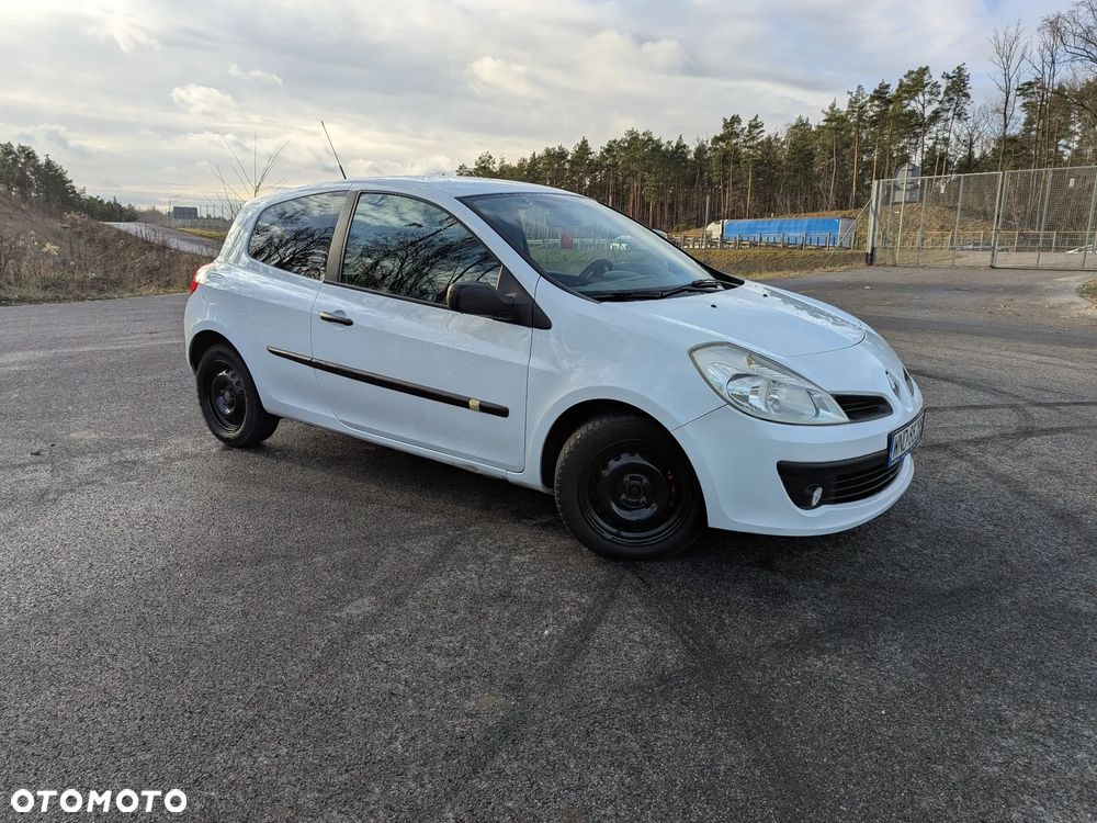 Renault Clio - 33