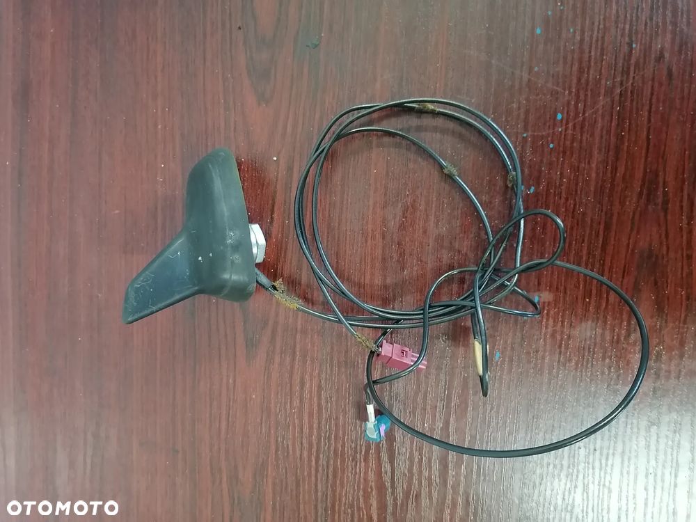 Antena Dachowa Rekin Płetwa Audi A4 B6 B7 8E9035503N - 1