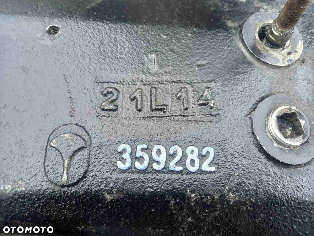 Obudowa pochwa przedniej osi Deutz Fahr Agrotron 180.7 - 3