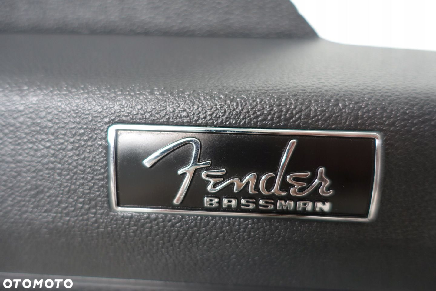 VW BEETLE 5C3 CABRIO NAGŁOŚNIENIE FENDER KOMPLET - 4