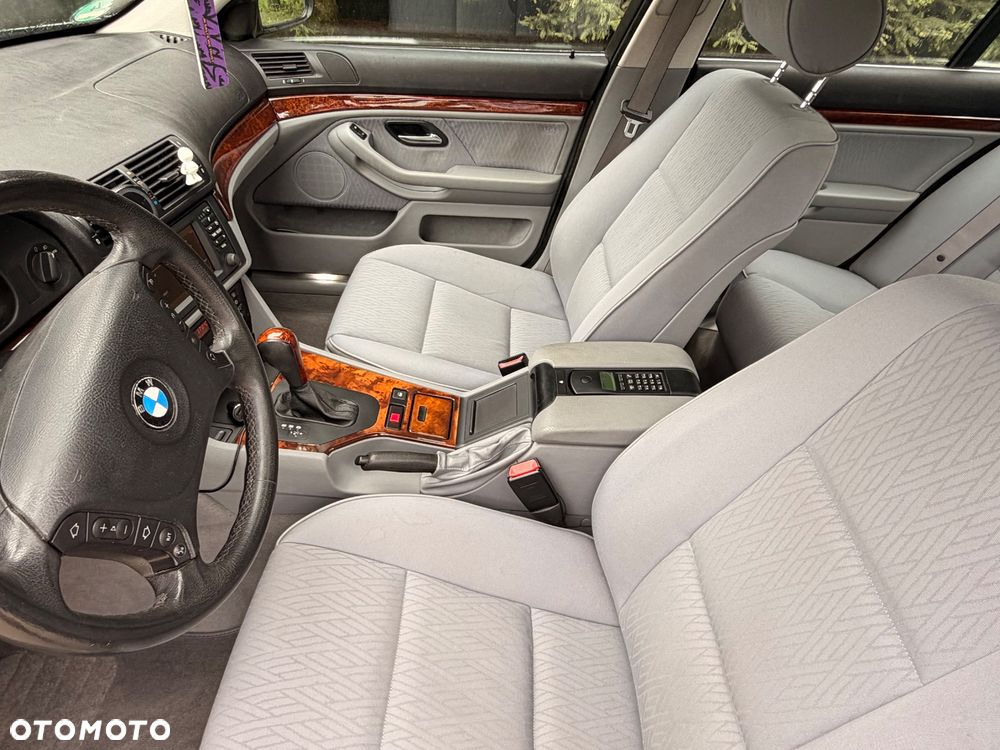 BMW Seria 5 - 15
