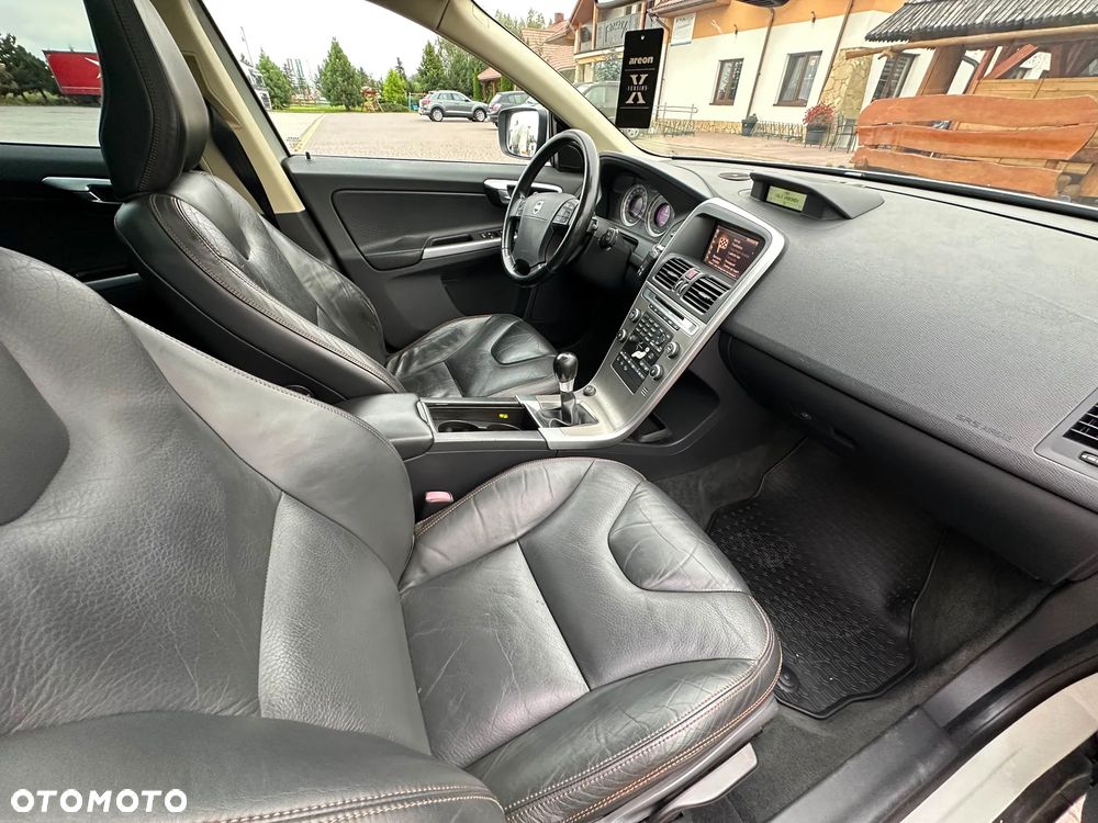 Volvo XC 60 2.4D AWD - 10